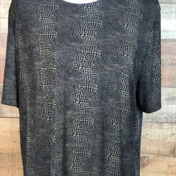 Women's Size Large LIZ BAKER Animal Print Short Sleeve Blouse - Picture 8 of 9